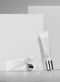 Eye Brightening Cr&egrave;me  hi-res image number 2